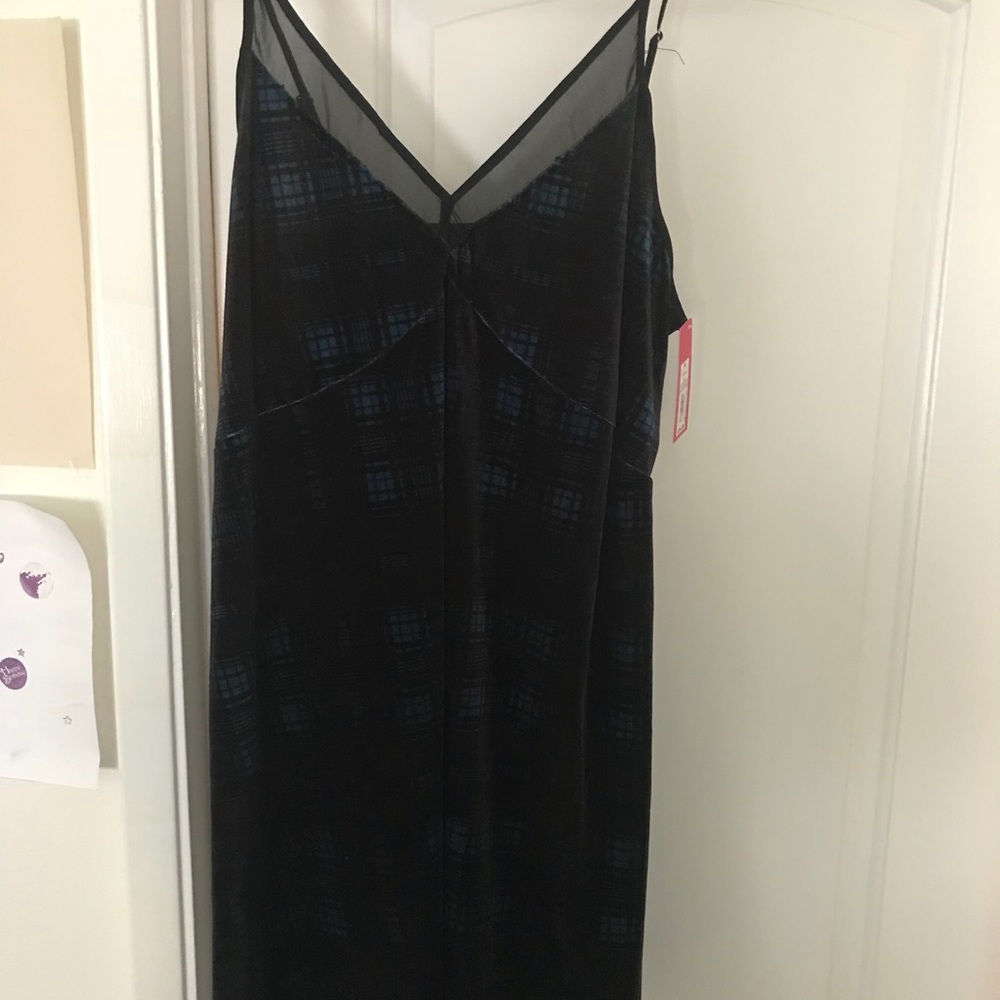 Xhiliration velvet slip dress